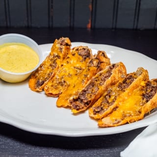 Steak 🥩 & Cheesy 🧀 Egg Rolls